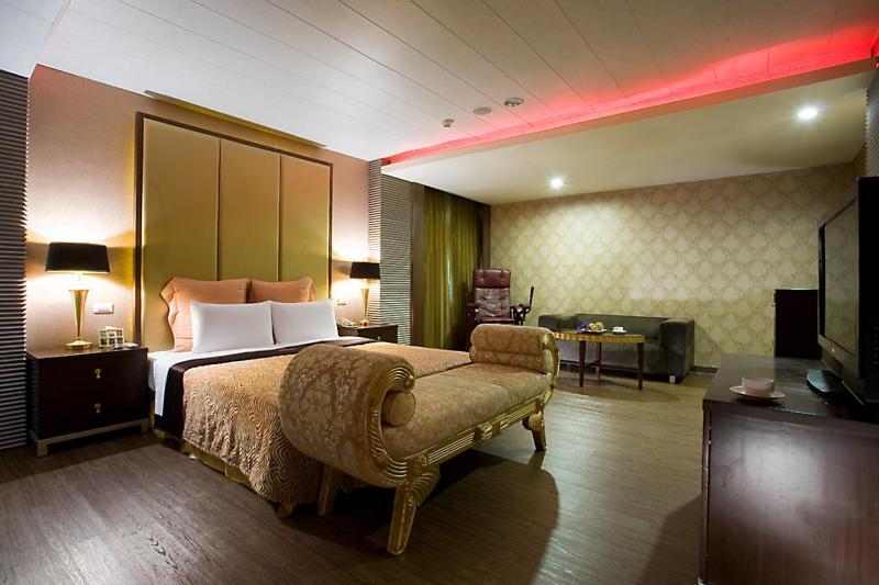 Crystal Business Motel Cidade de Hsinchu Exterior foto