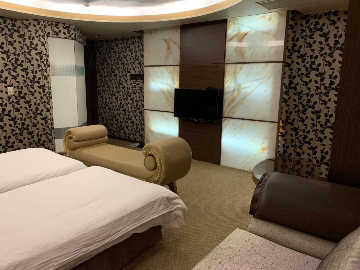 Crystal Business Motel Cidade de Hsinchu Exterior foto